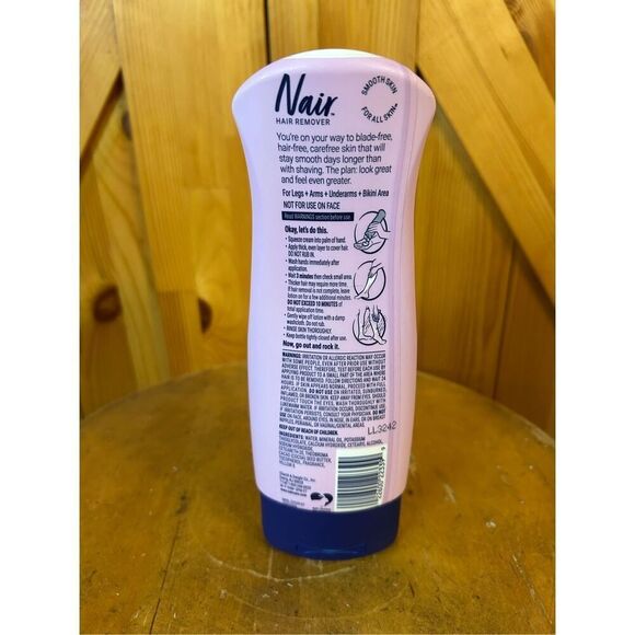 Nair Hair Remover Lotion Cocoa Butter & Vitamin-E 9 Ounce (2 Pack) (8250) - Picture 3 of 4